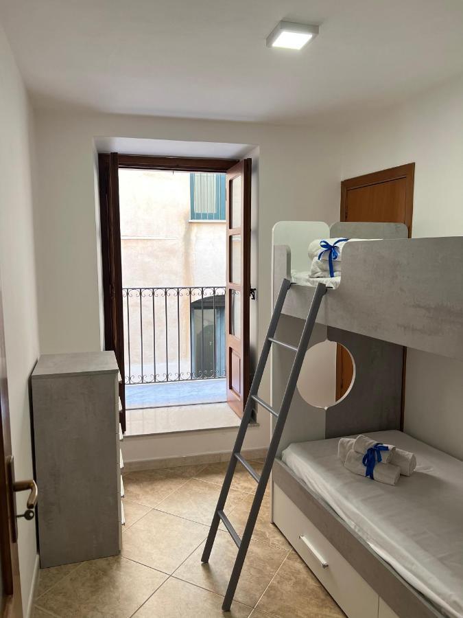 John'S House Apartment Cefalu Bagian luar foto