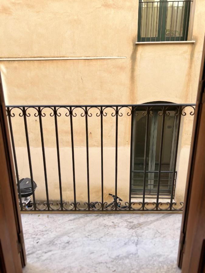 John'S House Apartment Cefalu Bagian luar foto