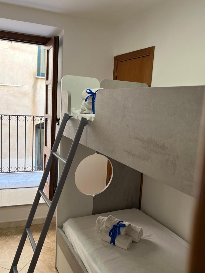 John'S House Apartment Cefalu Bagian luar foto