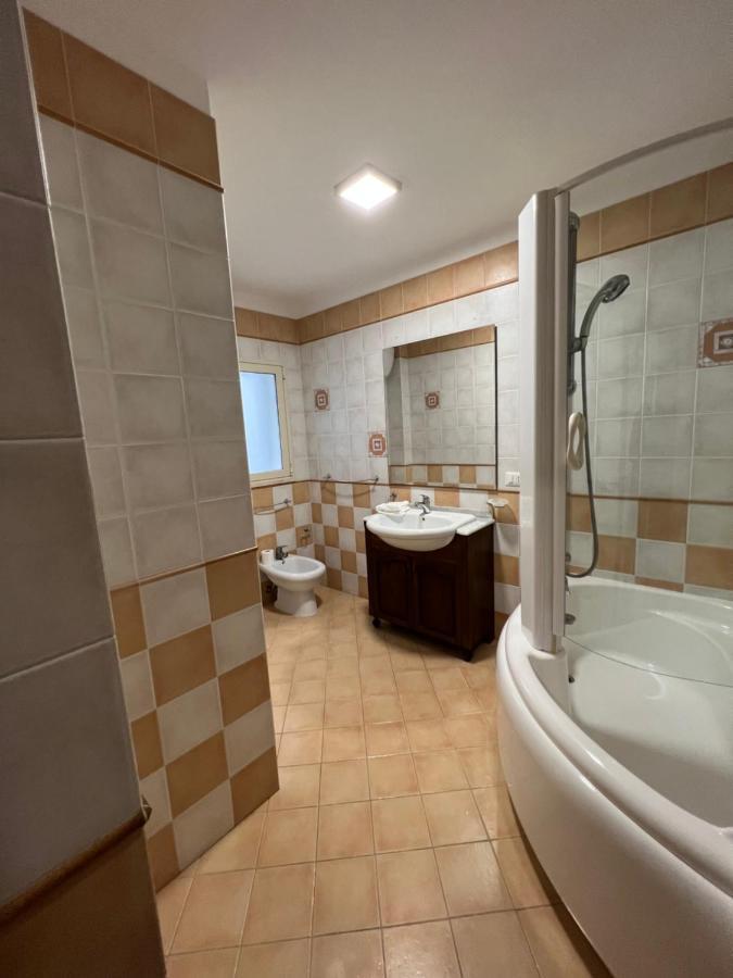 John'S House Apartment Cefalu Bagian luar foto