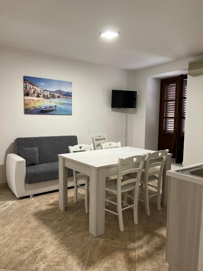 John'S House Apartment Cefalu Bagian luar foto