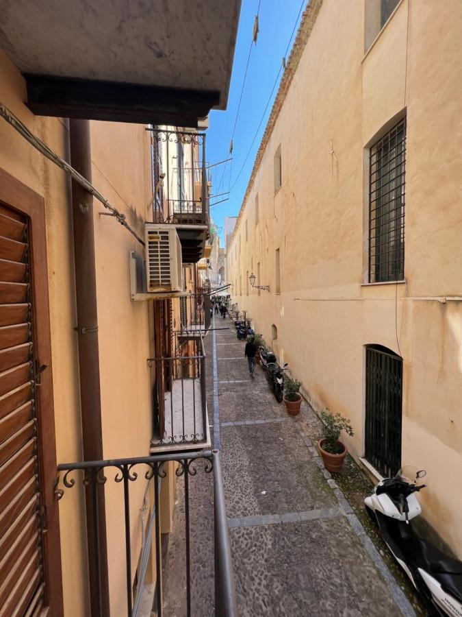 John'S House Apartment Cefalu Bagian luar foto