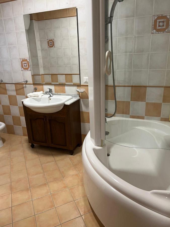 John'S House Apartment Cefalu Bagian luar foto